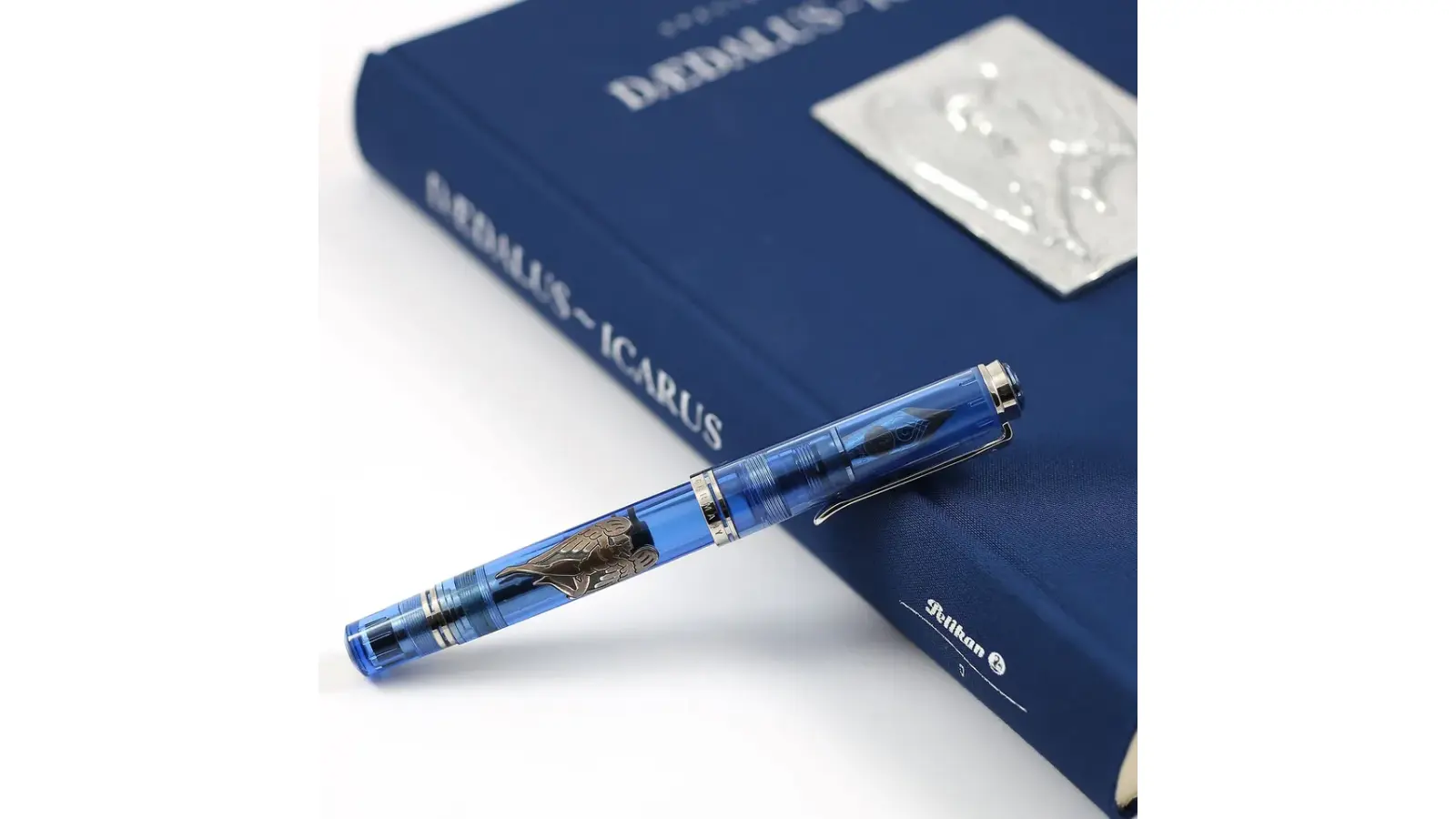 Pelikan Dedalus Icarus astuccio by Fulker