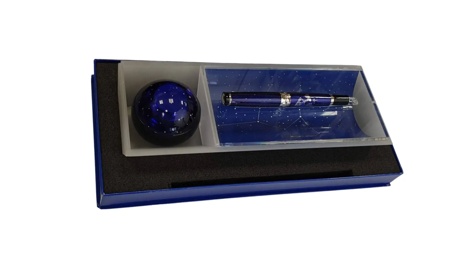 Pelikan Hercules box sing by Fulker